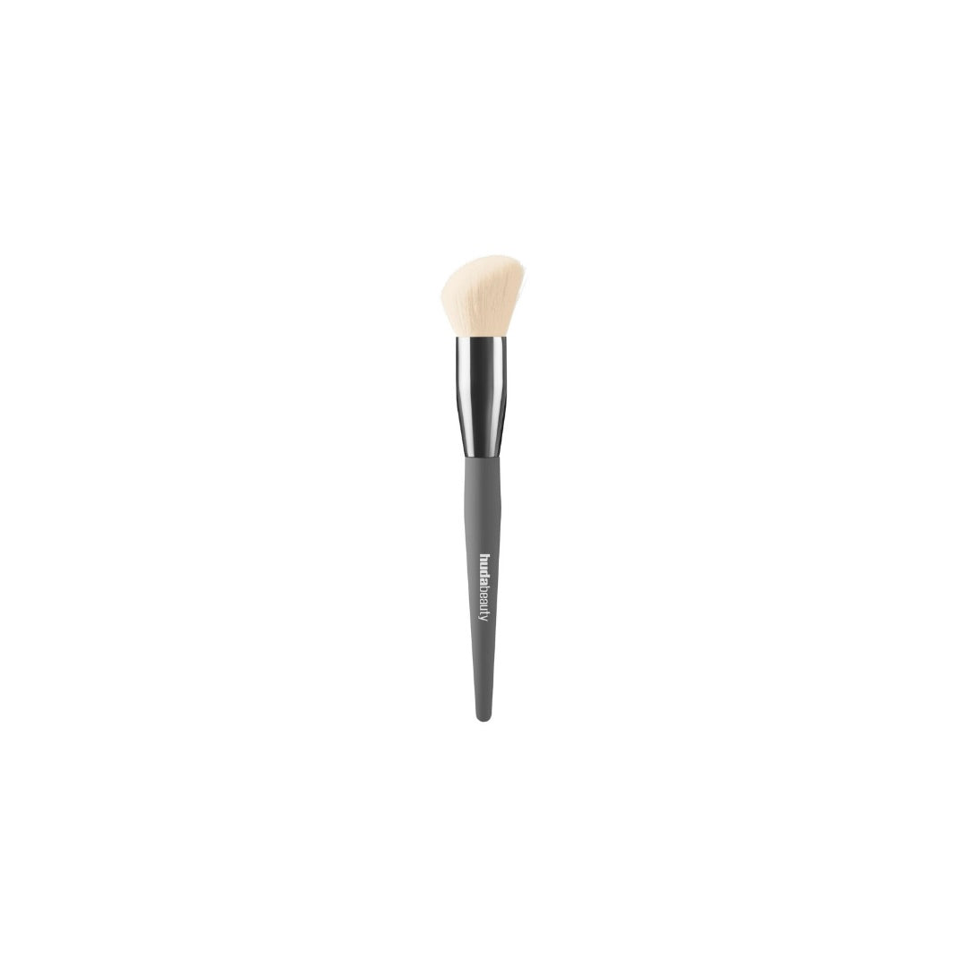 Huda Beauty - Diffusing Cheek Brush